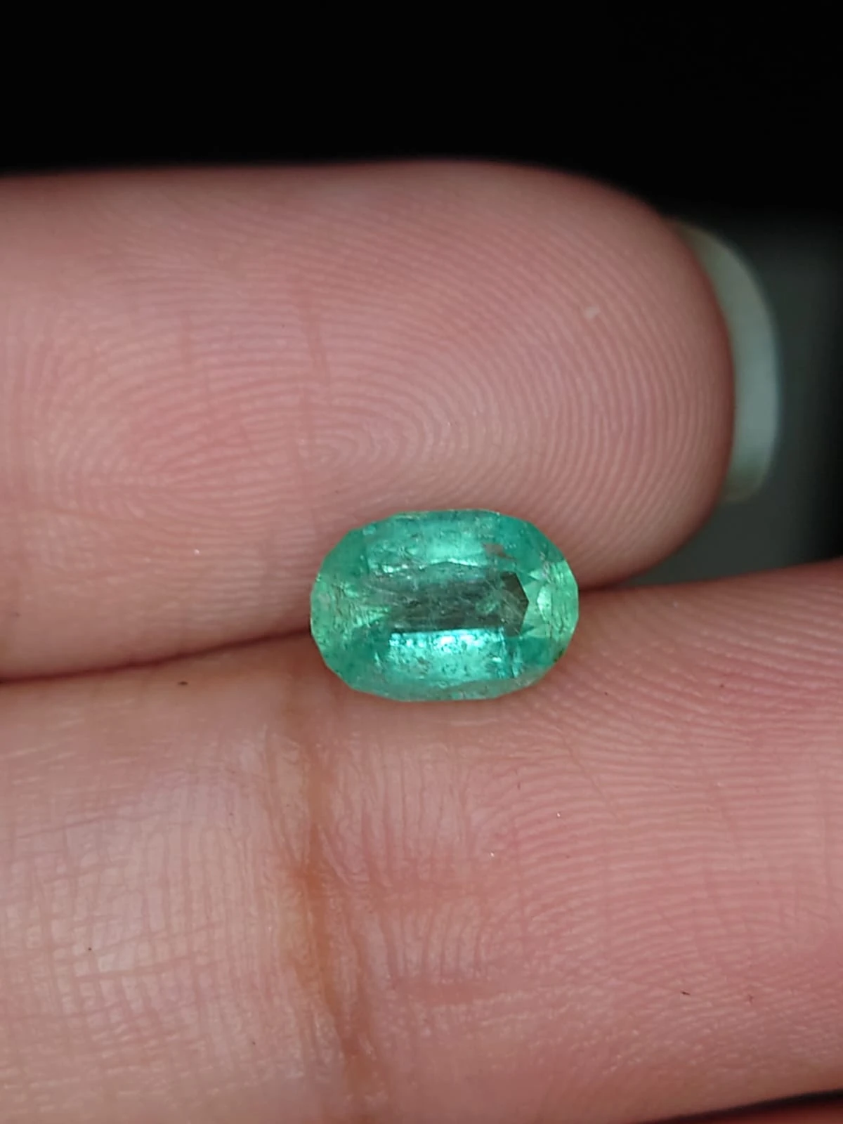 1.1ct Oval Faceted Natural Pamjshir Emerald from Afghanistan — view 4